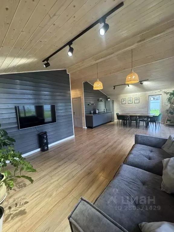 Дом в Московская область, Мытищи городской округ, д. Ульянково ул. ... - Фото 1