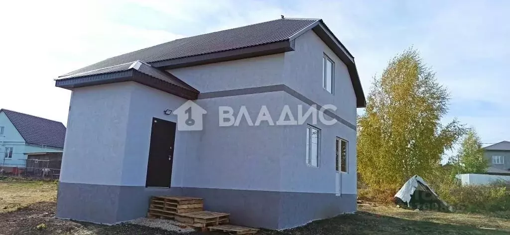 Дом в Пензенская область, с. Бессоновка ул. Школьная (150 м) - Фото 1