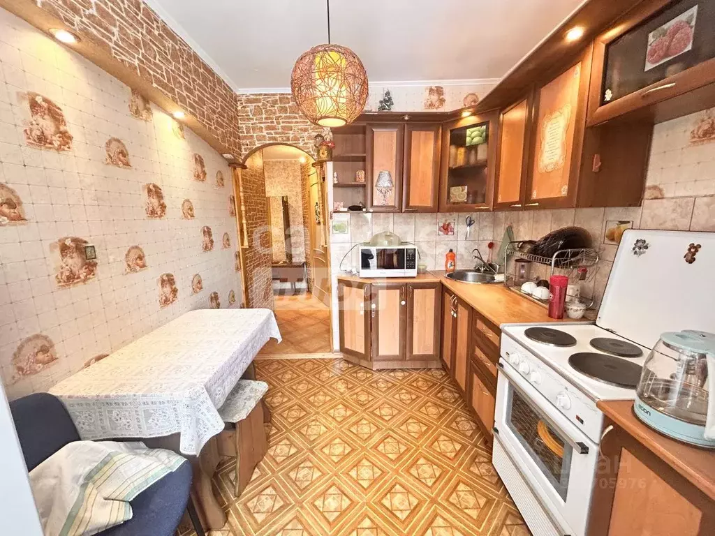 3-к кв. Челябинская область, Челябинск пер. Мамина, 1Б (67.0 м) - Фото 0