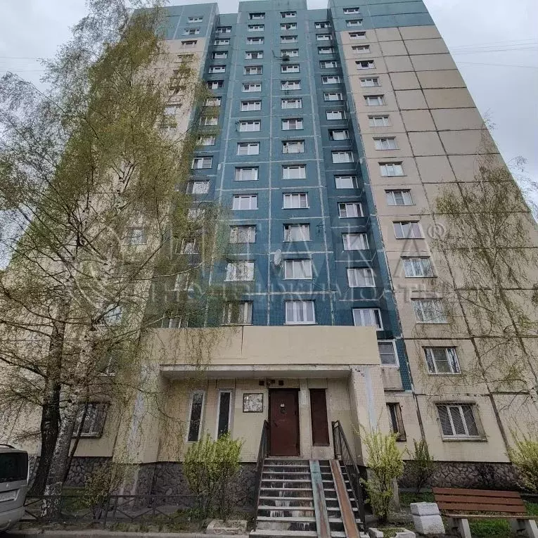 1-к. квартира, 42 м, 8/16 эт. - Фото 1