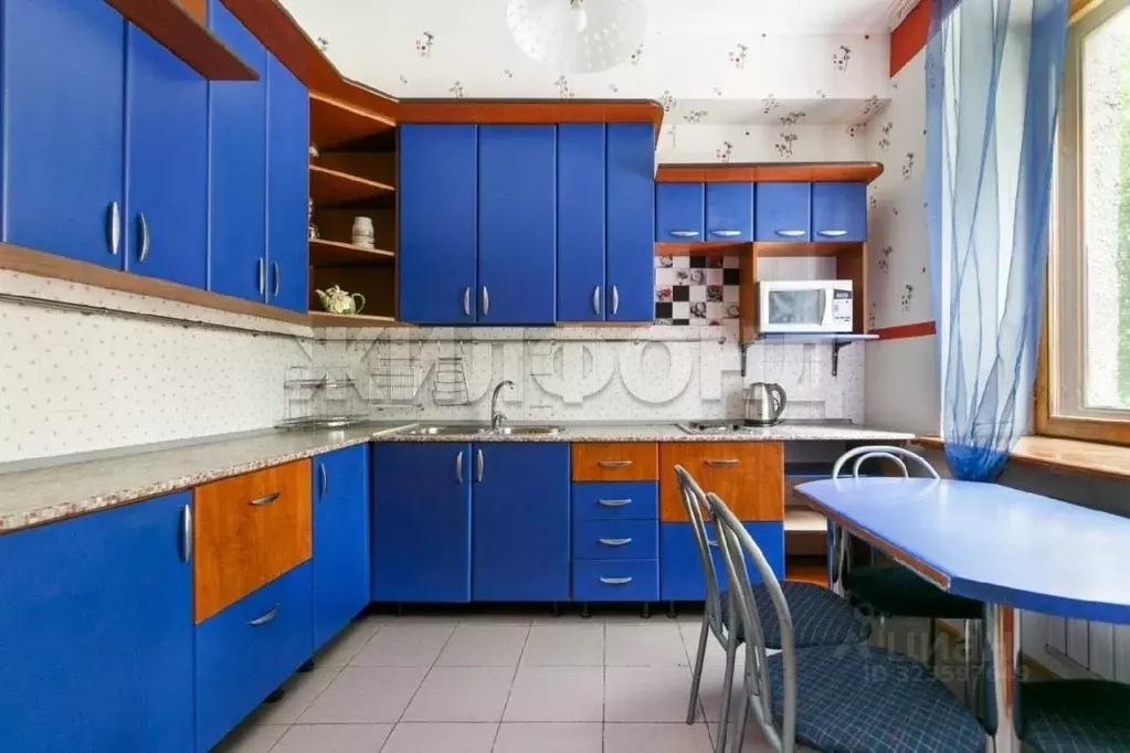 3-к кв. Новосибирская область, Новосибирск ул. Котовского, 1 (87.0 м) - Фото 2