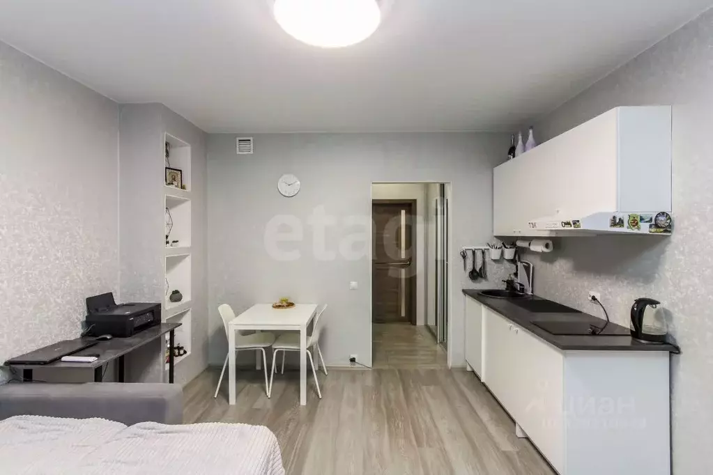 Студия Тюменская область, Тюмень ул. Мельникайте, 2к11 (24.0 м) - Фото 1