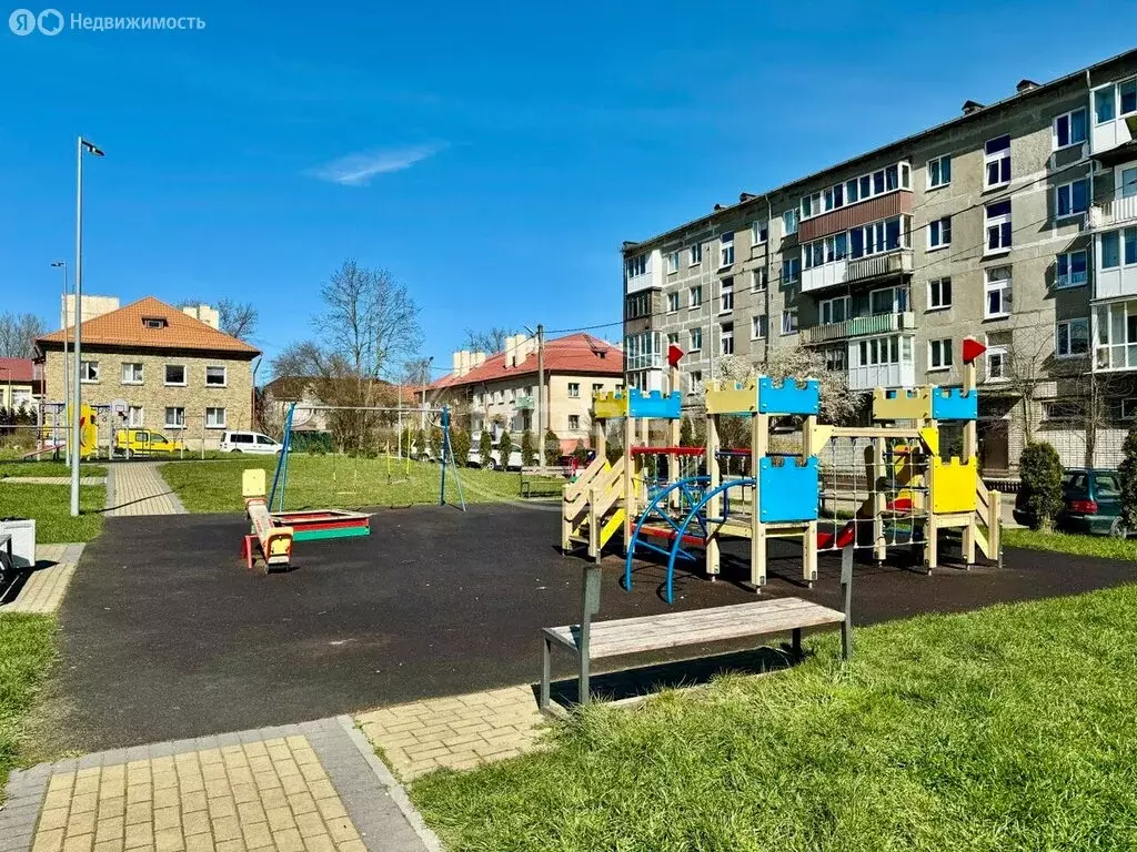 3-комнатная квартира: Зеленоградск, улица Сибирякова, 17 (60.3 м) - Фото 1