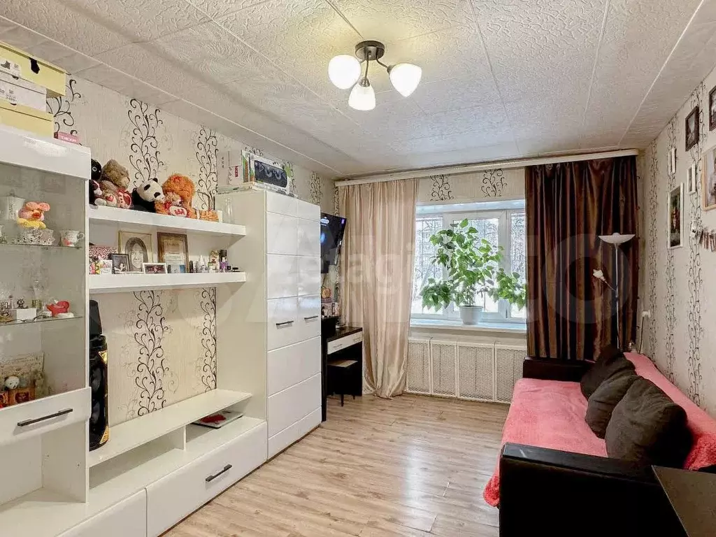 Комната 17,4 м в 6-к., 1/4 эт. - Фото 1