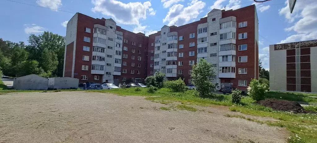3-к кв. Свердловская область, Среднеуральск Исетская ул., 3 (72.3 м) - Фото 1