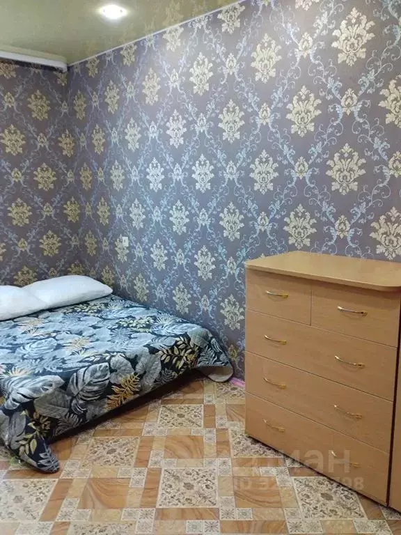 2-к кв. Свердловская область, Верх-Нейвинский пгт ул. 8 Марта, 11 ... - Фото 2