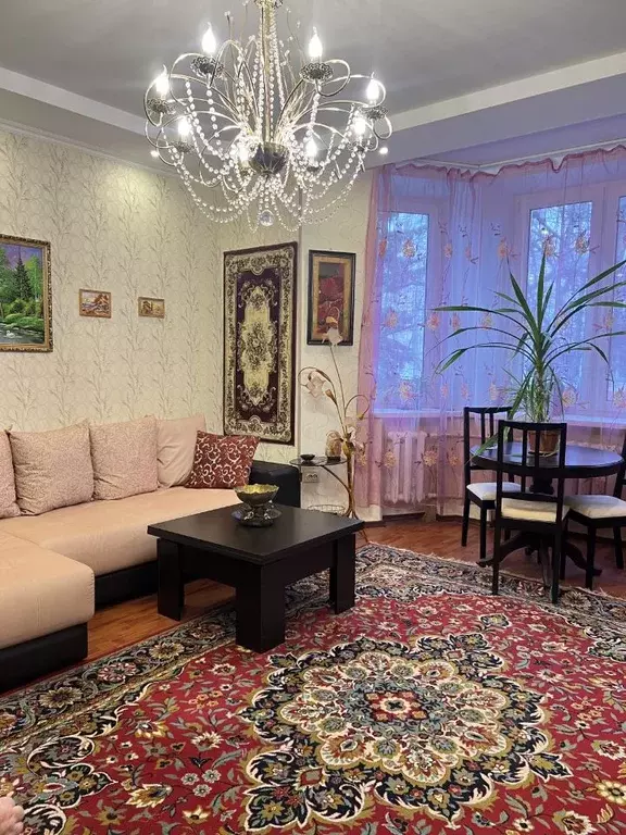 3-к кв. Татарстан, Зеленодольск Комсомольская ул., 1 (75.0 м) - Фото 0