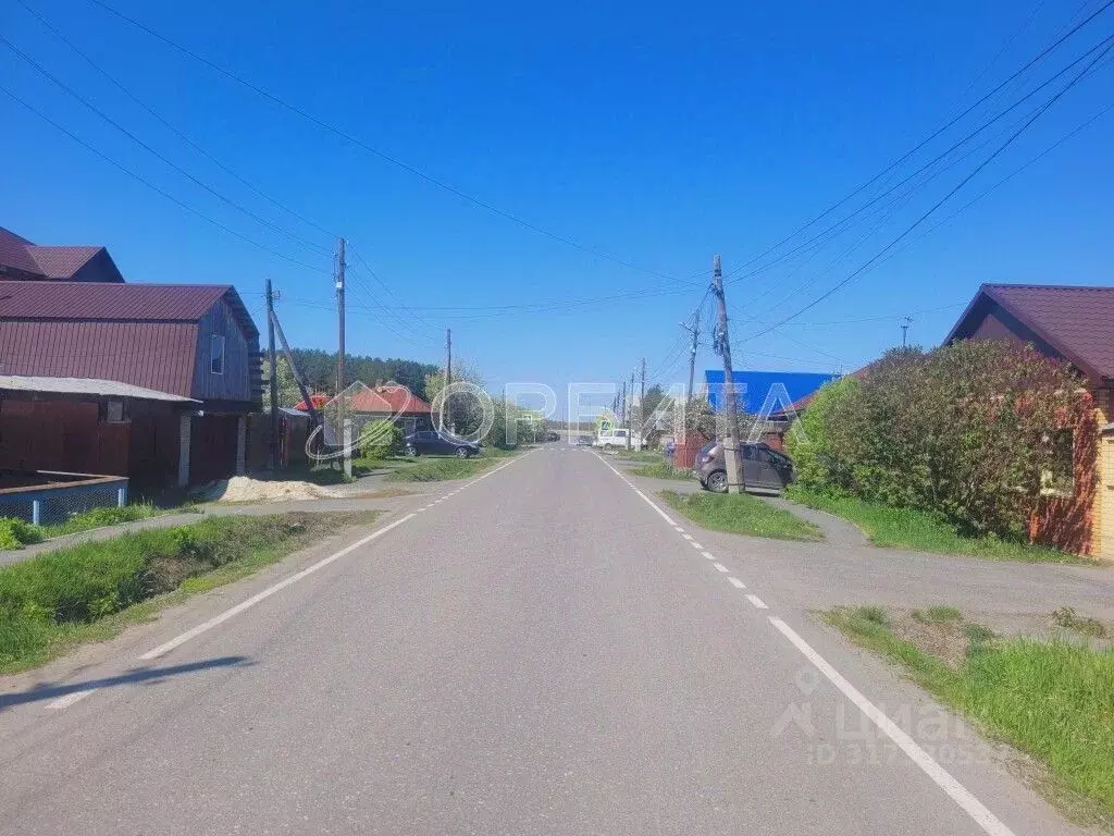 Дом в Тюменская область, Тюмень ул. Анатолия Секисова, 43 (180 м) - Фото 1