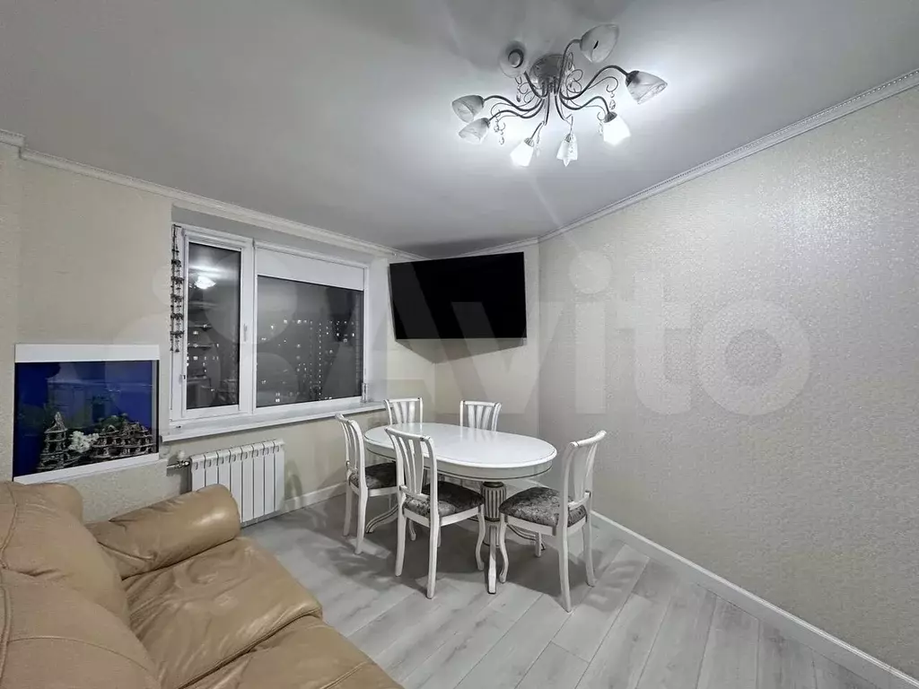 3-к. квартира, 75 м, 20/25 эт. - Фото 1