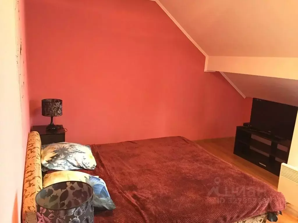 Комната Ленинградская область, Луга 3 - Фото 2