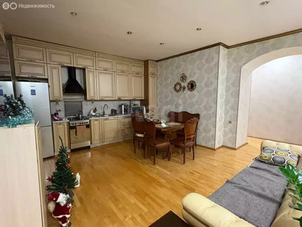 3-комнатная квартира: Челябинск, улица Гагарина, 16 (73 м) - Фото 1