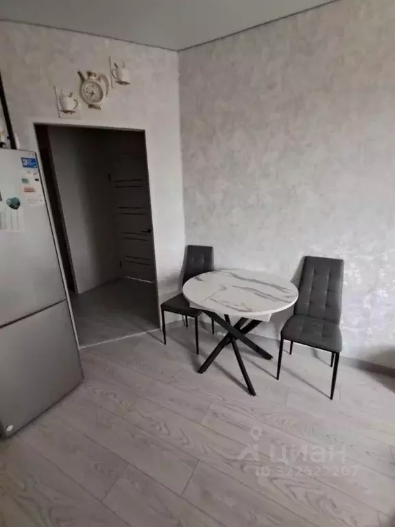 Дом в Астраханская область, пос. Володарский ул. Сиреневая (42 м) - Фото 1