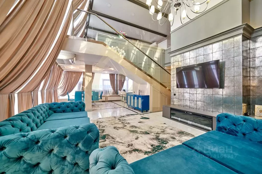 3-к кв. Пермский край, Пермь ул. Чернышевского, 15в (210.0 м) - Фото 1