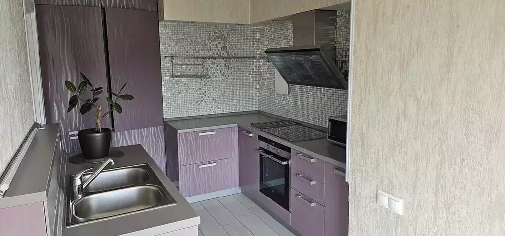 1-к кв. Краснодарский край, Сочи Светлана мкр, ул. Дмитриевой (47.7 м) - Фото 0