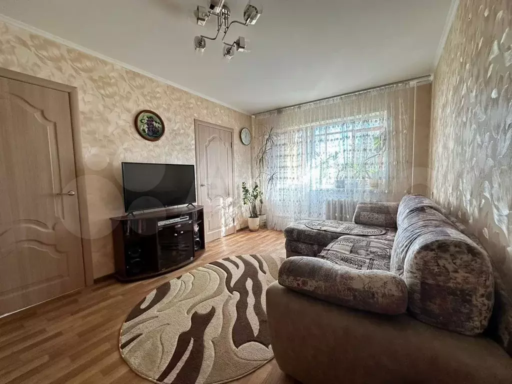 3-к. квартира, 47 м, 4/5 эт. - Фото 0