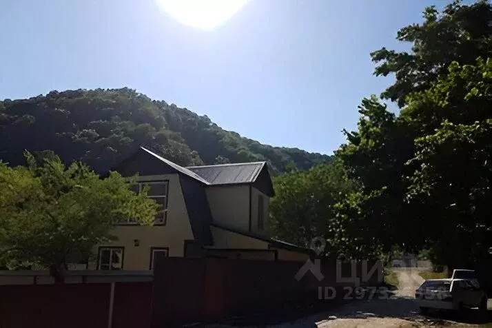 Дом в Краснодарский край, Туапсинский район, Небугское с/пос, ... - Фото 1