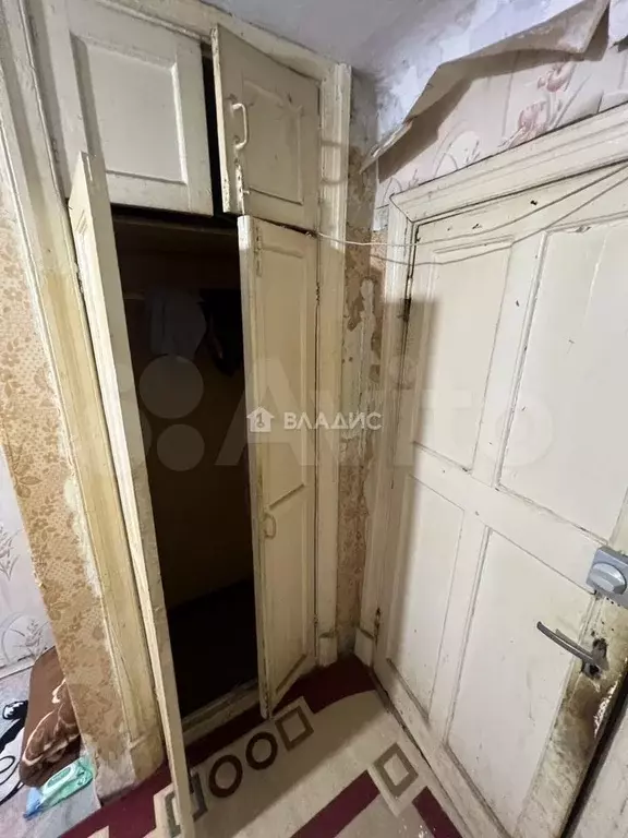 Комната 11 м в 8-к., 1/5 эт. - Фото 1