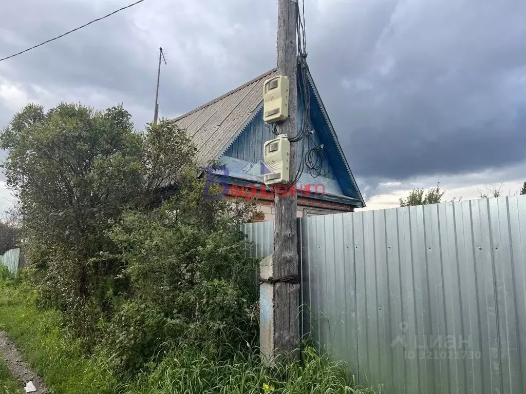 Дом в Челябинская область, Чебаркуль Металлург-3 СНТ, 54 (20 м) - Фото 1