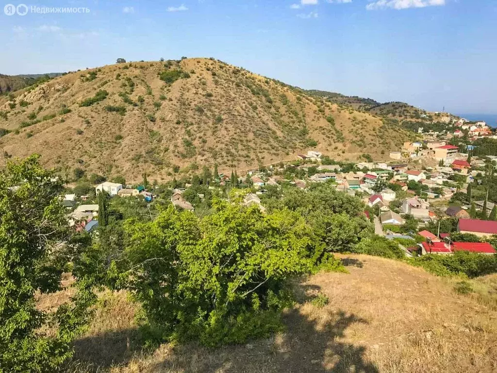 Участок в Республика Крым, муниципальный округ Алушта, село Рыбачье (5 ... - Фото 0
