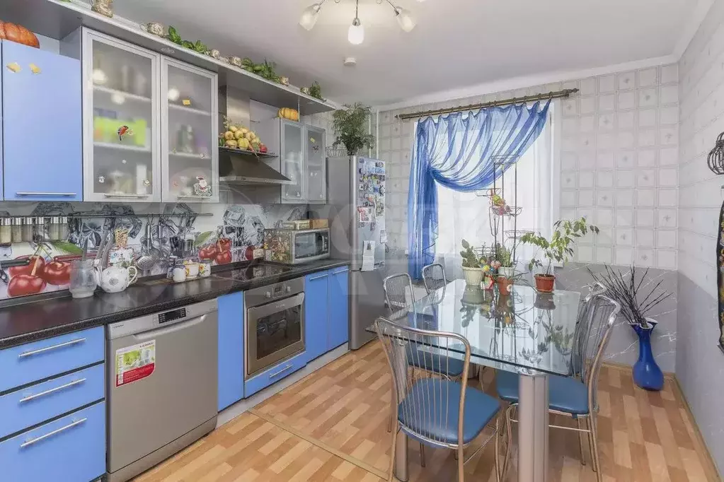 2-к. квартира, 64 м, 8/10 эт. - Фото 1