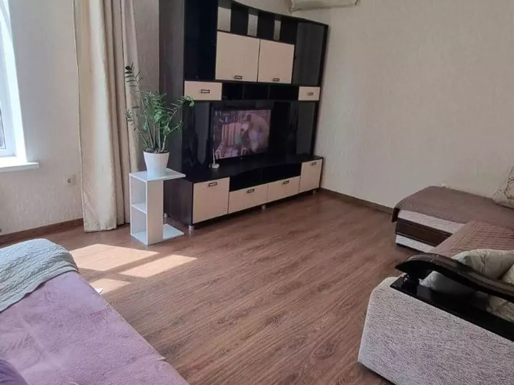 2-к кв. Астраханская область, Астрахань ул. Савушкина, 6Д (70.0 м) - Фото 1