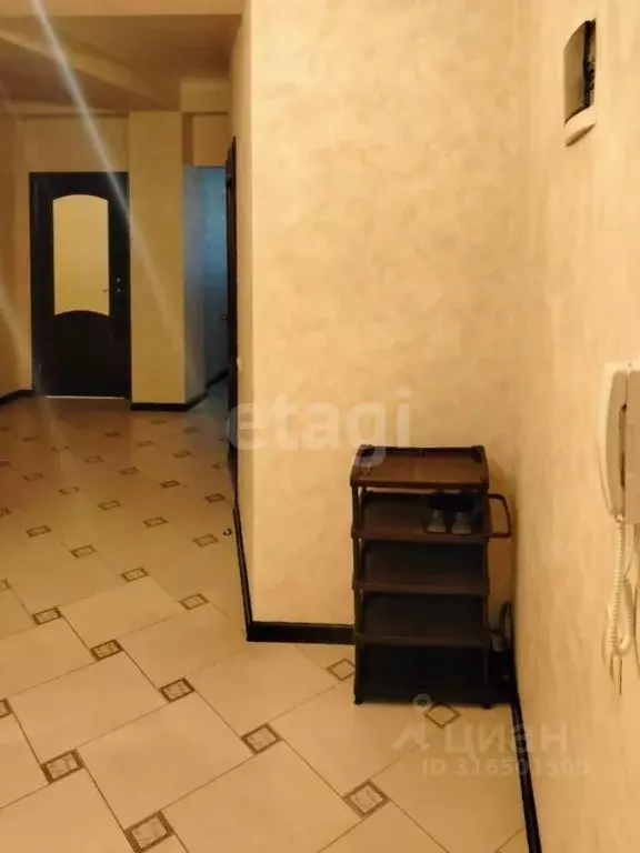 2-к кв. Дагестан, Махачкала ул. Ирчи Казака, 35 (85.0 м) - Фото 1