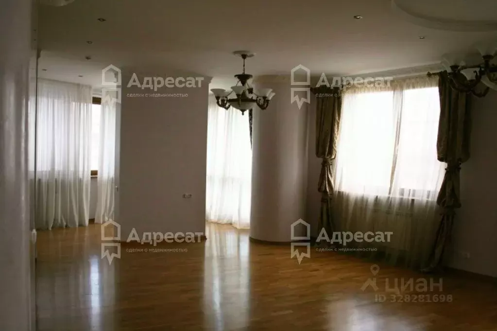 3-к кв. Волгоградская область, Волгоград ул. Калинина, 2А (125.1 м) - Фото 1