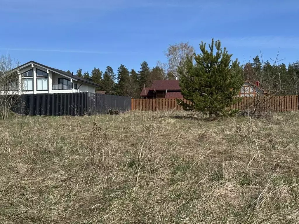 Участок в Ленинградская область, Выборгский район, Рощинское городское ... - Фото 0