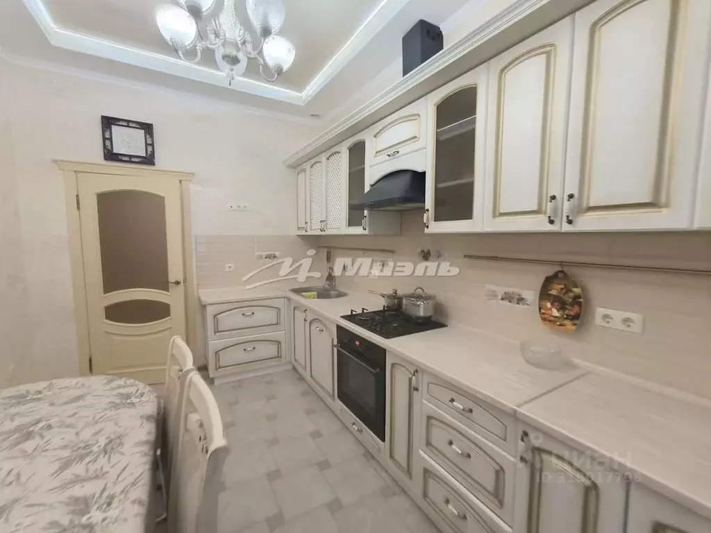 2-к кв. Крым, Симферополь пер. Смежный, 10 (62.0 м) - Фото 0