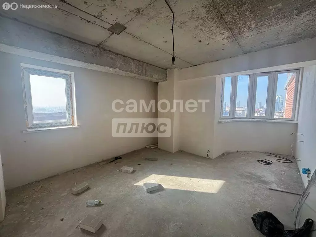 1-комнатная квартира: Грозный, Санкт-Петербургская улица, 42А (55.5 м) - Фото 1