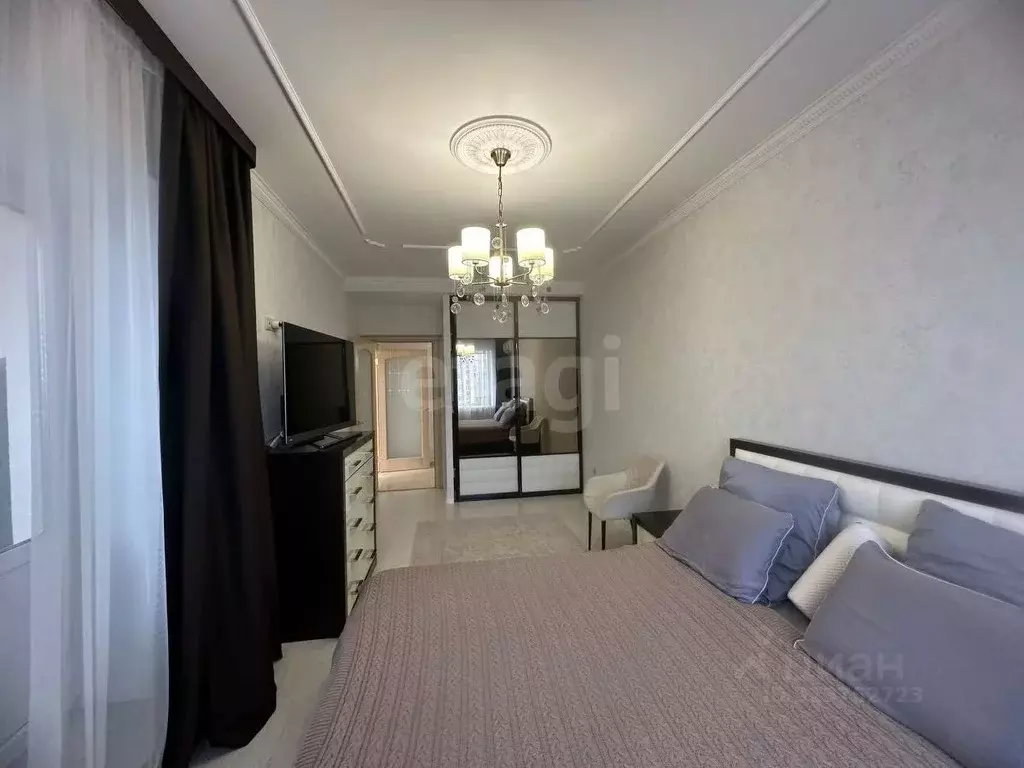 3-к кв. Воронежская область, Воронеж ул. 20-летия Октября, 66А (89.7 ... - Фото 1