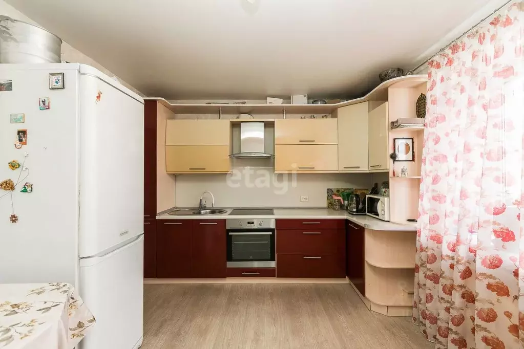 2-к кв. Тюменская область, Тюмень Ставропольская ул., 5 (59.0 м) - Фото 1