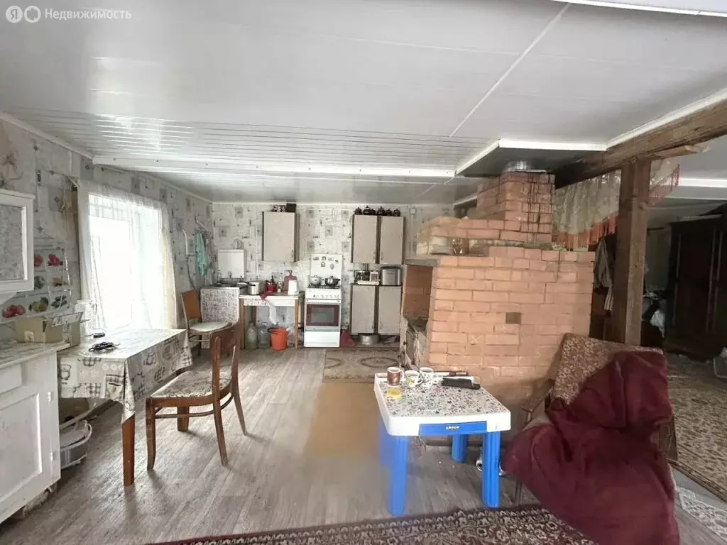 Дом в Тверская область, Старицкий муниципальный округ, деревня ... - Фото 1