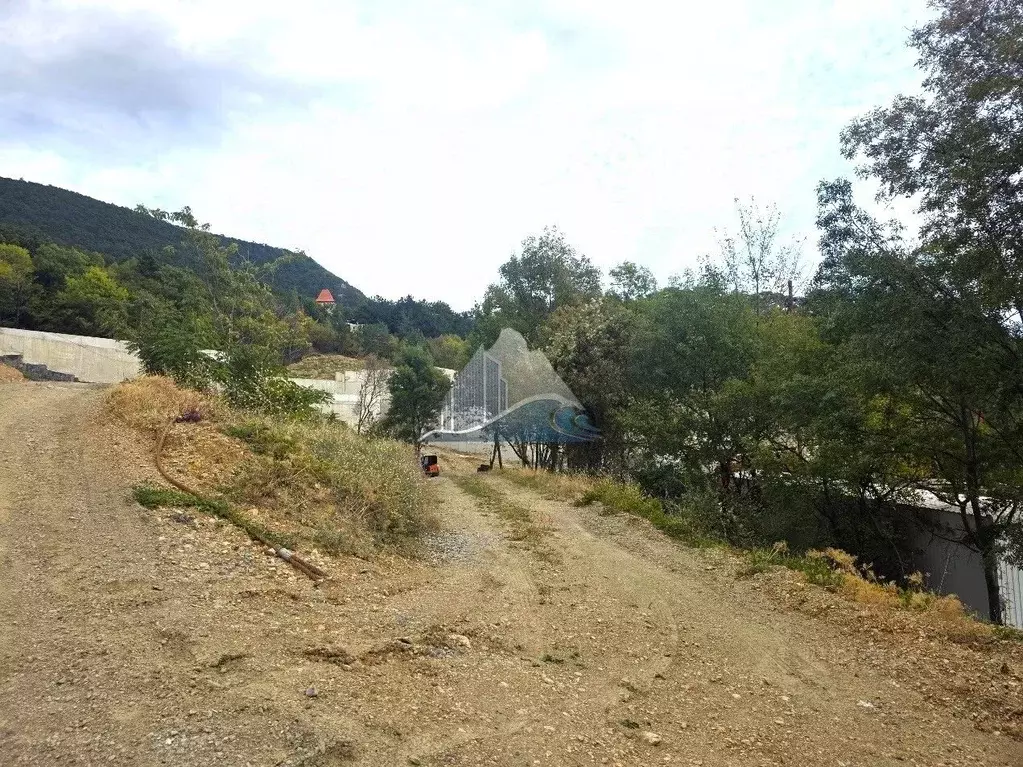 Участок в Крым, Ялта  (6.65 сот.) - Фото 1