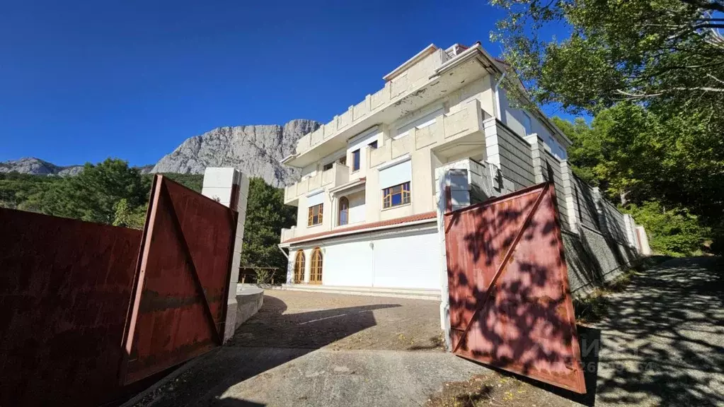 Дом в Крым, Ялта муниципальный округ, пос. Олива ул. Победы, 14 (555 ... - Фото 2