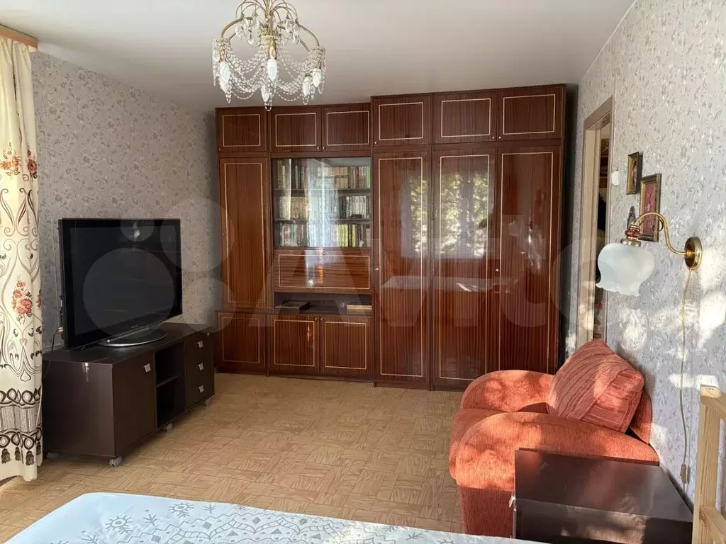 2-к. квартира, 43 м, 5/5 эт. - Фото 0