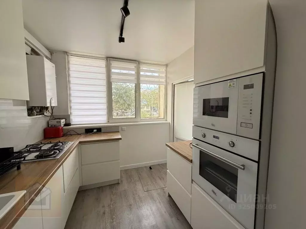 3-к кв. Крым, Евпатория ул. 9 Мая, 96 (78.0 м) - Фото 1