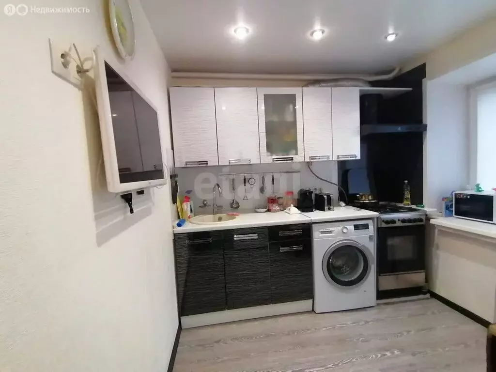 3-комнатная квартира: Протвино, улица Ленина, 4 (61.6 м) - Фото 1