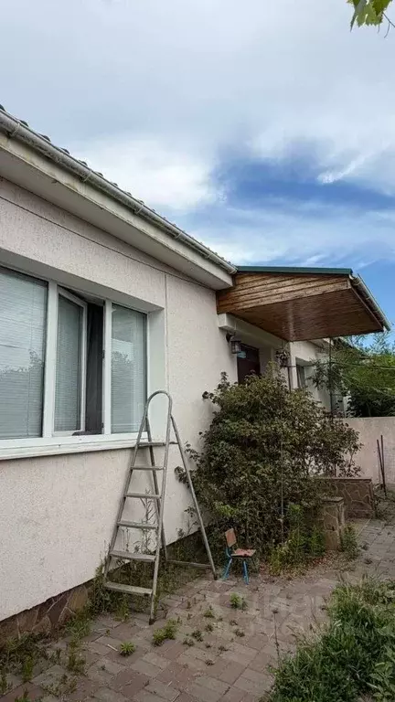 Дом в Крым, Кировское пгт ул. Днепровская, 4 (97 м) - Фото 1