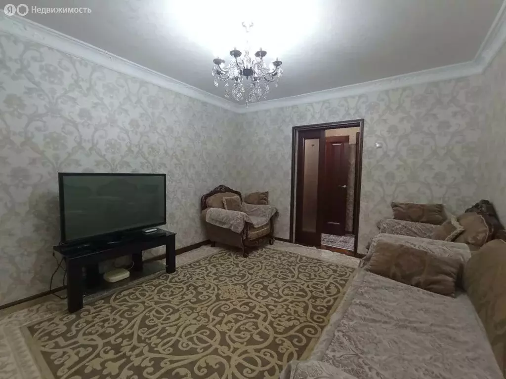 2-комнатная квартира: Грозный, улица Каменщиков, 19 (54 м) - Фото 1