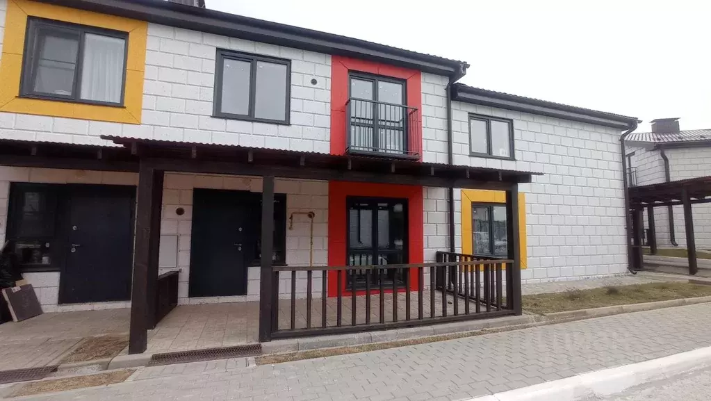 Таунхаус в Новосибирская область, Мошковский район, пос. Октябрьский, ... - Фото 1