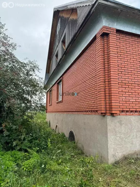Дом в Бураево, улица Андропова, 13 (202.6 м) - Фото 0