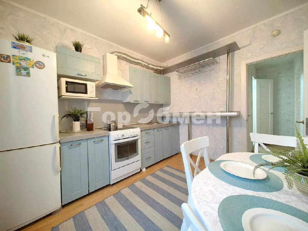 Продается 2-комнатная квартира - Фото 2