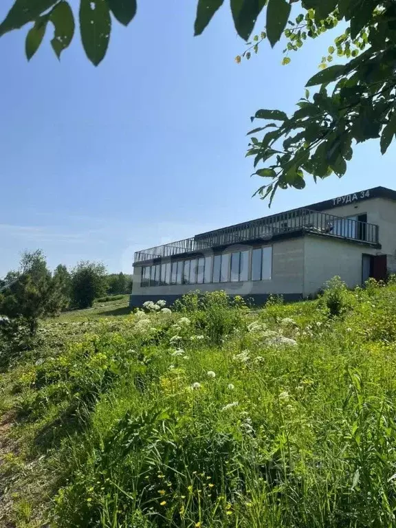 Дом в Пермский край, Губахинский муниципальный округ, Усьва рп ул. ... - Фото 1