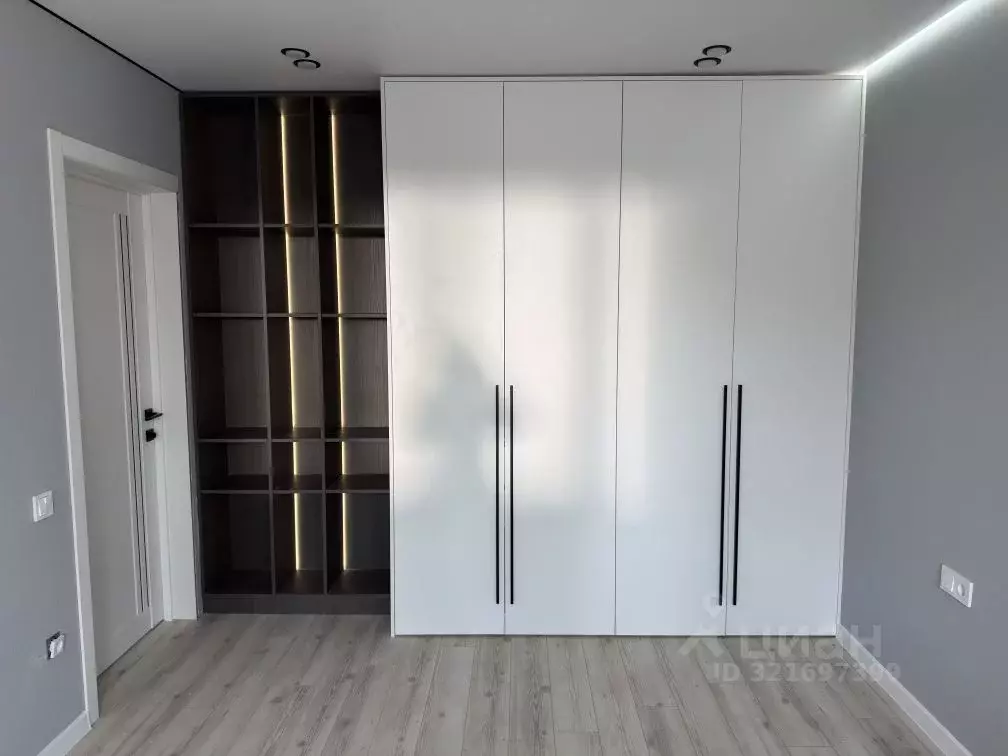 3-к кв. Саратовская область, Саратов ул. Имени В.Н. Симбирцева, 23/37 ... - Фото 1