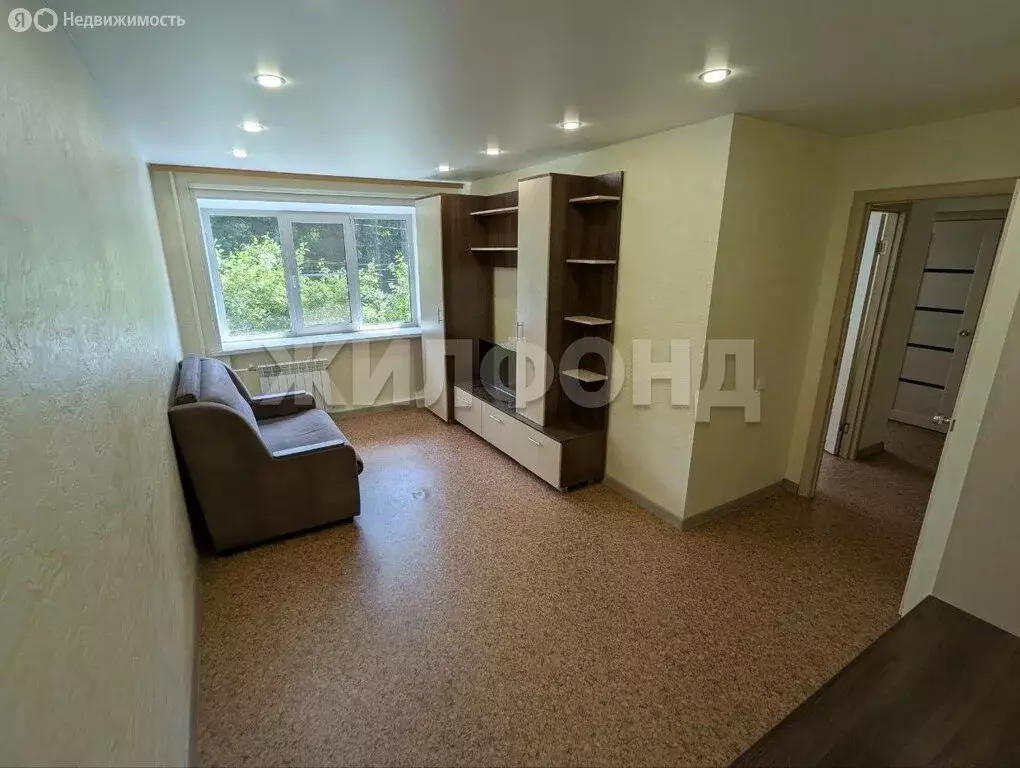 2-комнатная квартира: Томск, проспект Кирова, 48 (39.7 м) - Фото 1
