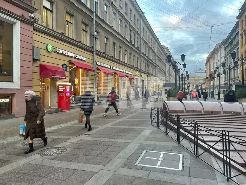 Торговое помещение на Малой Садовой ул., д. 3 - Фото 0