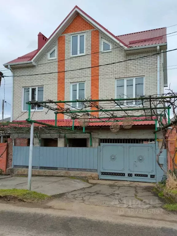 Дом в Краснодарский край, Краснодар ул. Каляева, 136 (164 м) - Фото 1