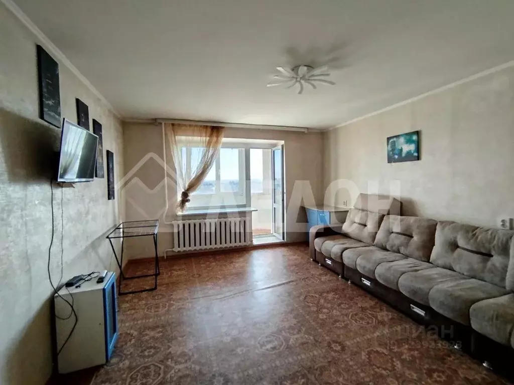 3-к кв. Омская область, Омск ул. Нефтебаза, 5 (70.0 м) - Фото 1