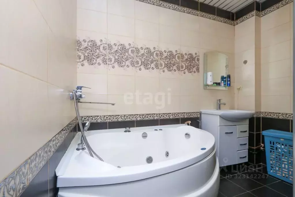 3-к кв. Иркутская область, Иркутск ул. Авиастроителей, 55 (69.3 м) - Фото 1